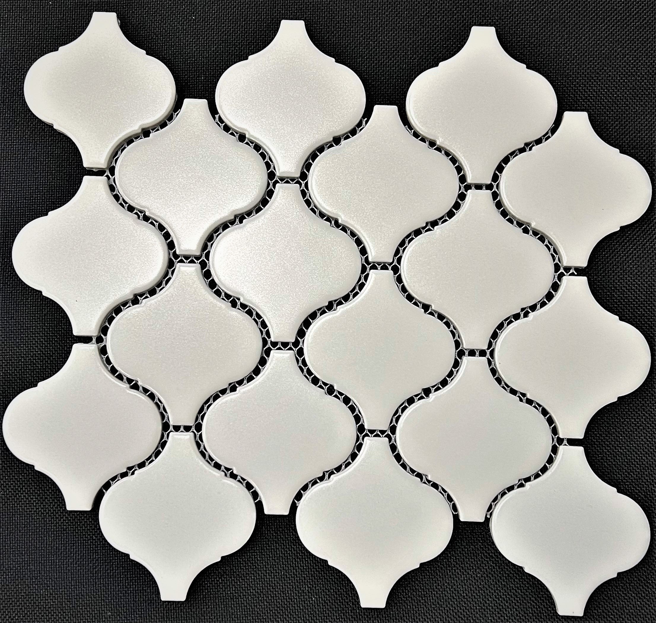WHITE MATT LANTERN