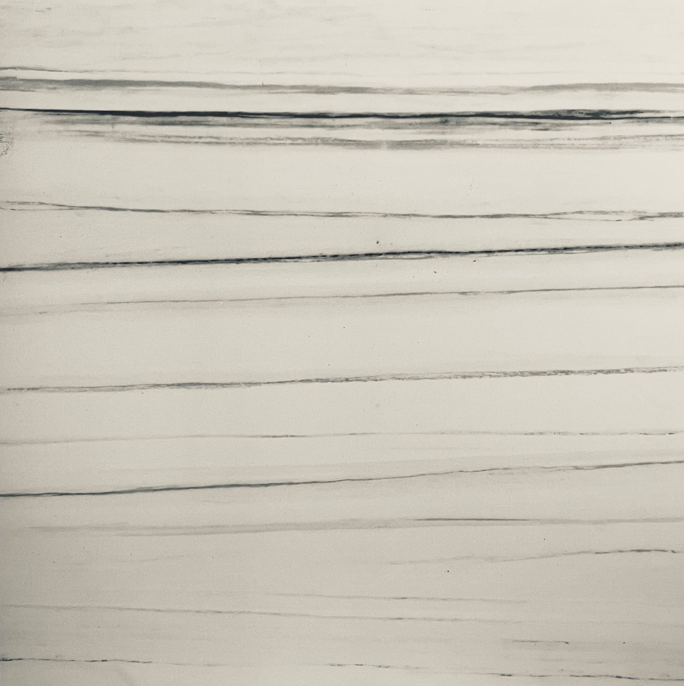 WHITE MATT LINEAR